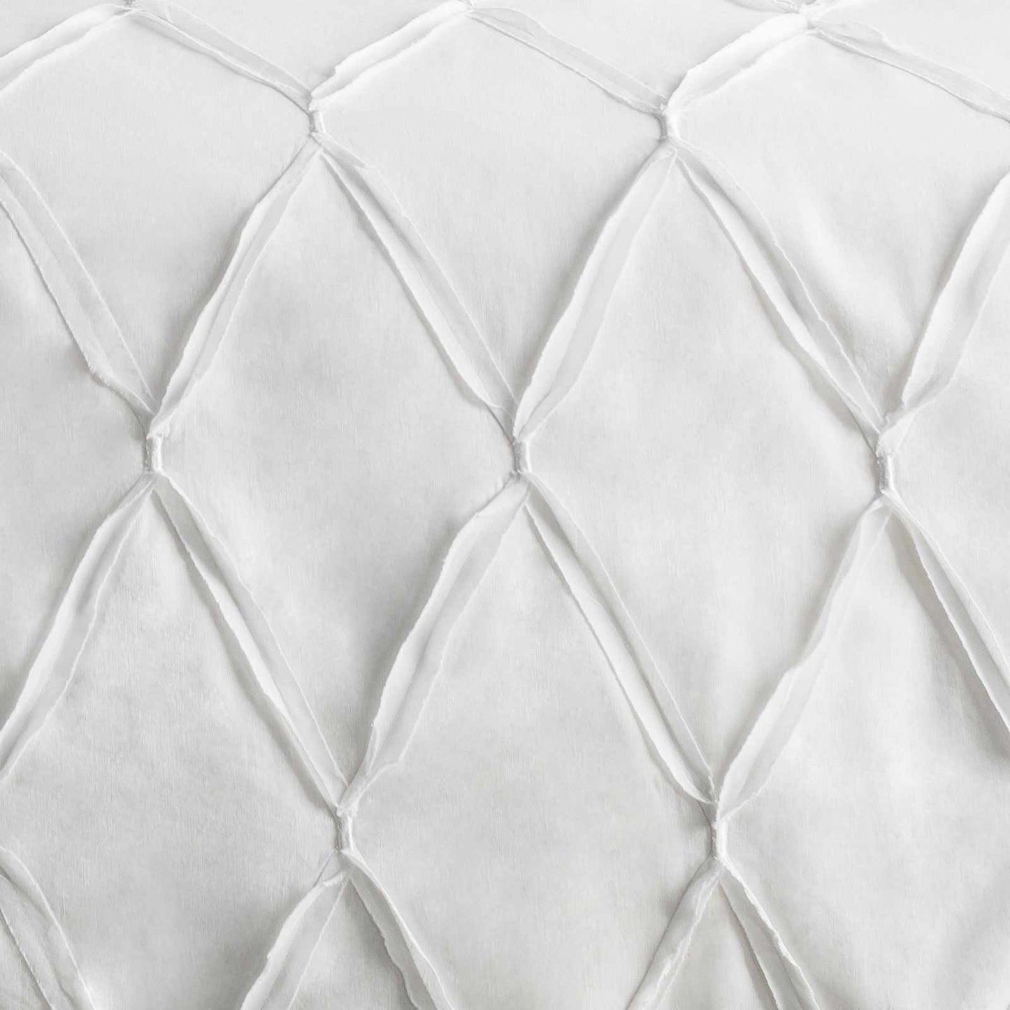 Gutalac White Quilted Bedding-3