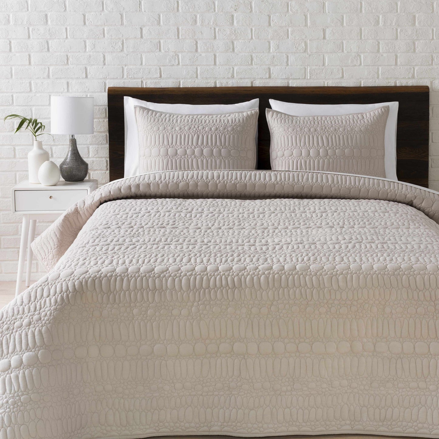 Margos Textured White Bedding-3